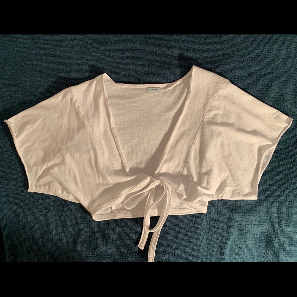 Kimchi Blue Front-tie Crop Top